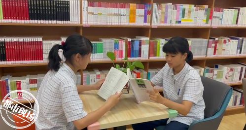 南昌 学校提供 暑期托管服务 ,学生在图书馆过暑假,家长 很放心